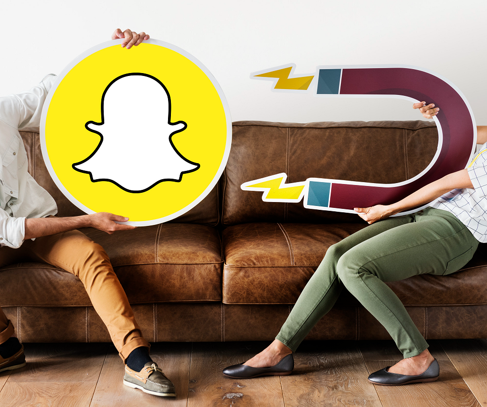 best augmented reality campaigns: snapchat logo and a magnet